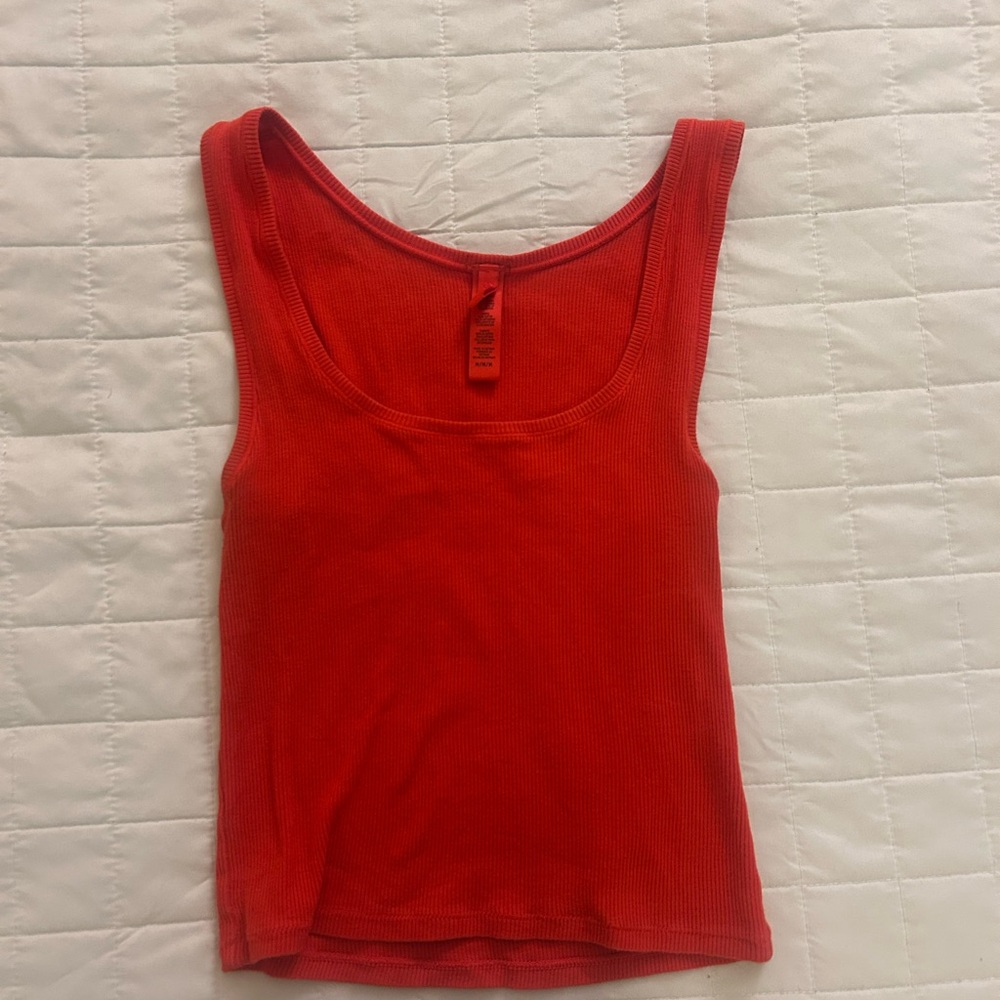 SKIMS Red Ribbed Scoop Tank